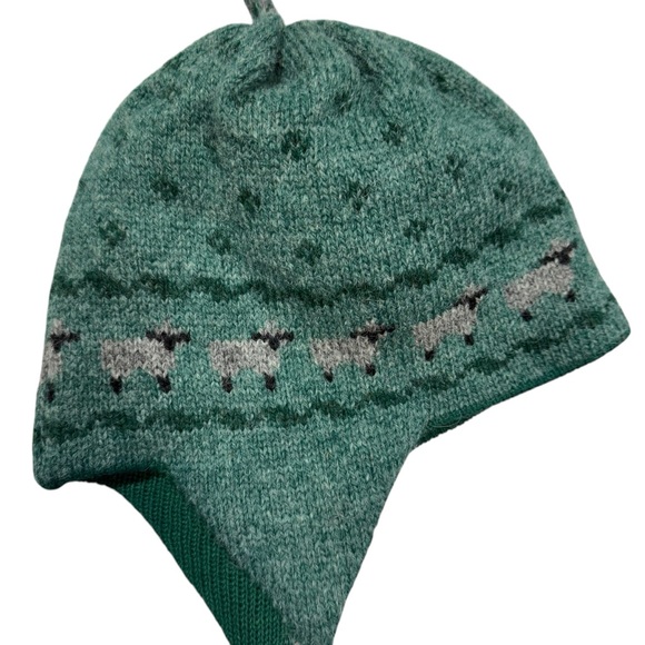 We-Z-Farm Handmade Green Wool Sheep Earflap Beanie Hat - Picture 5 of 10